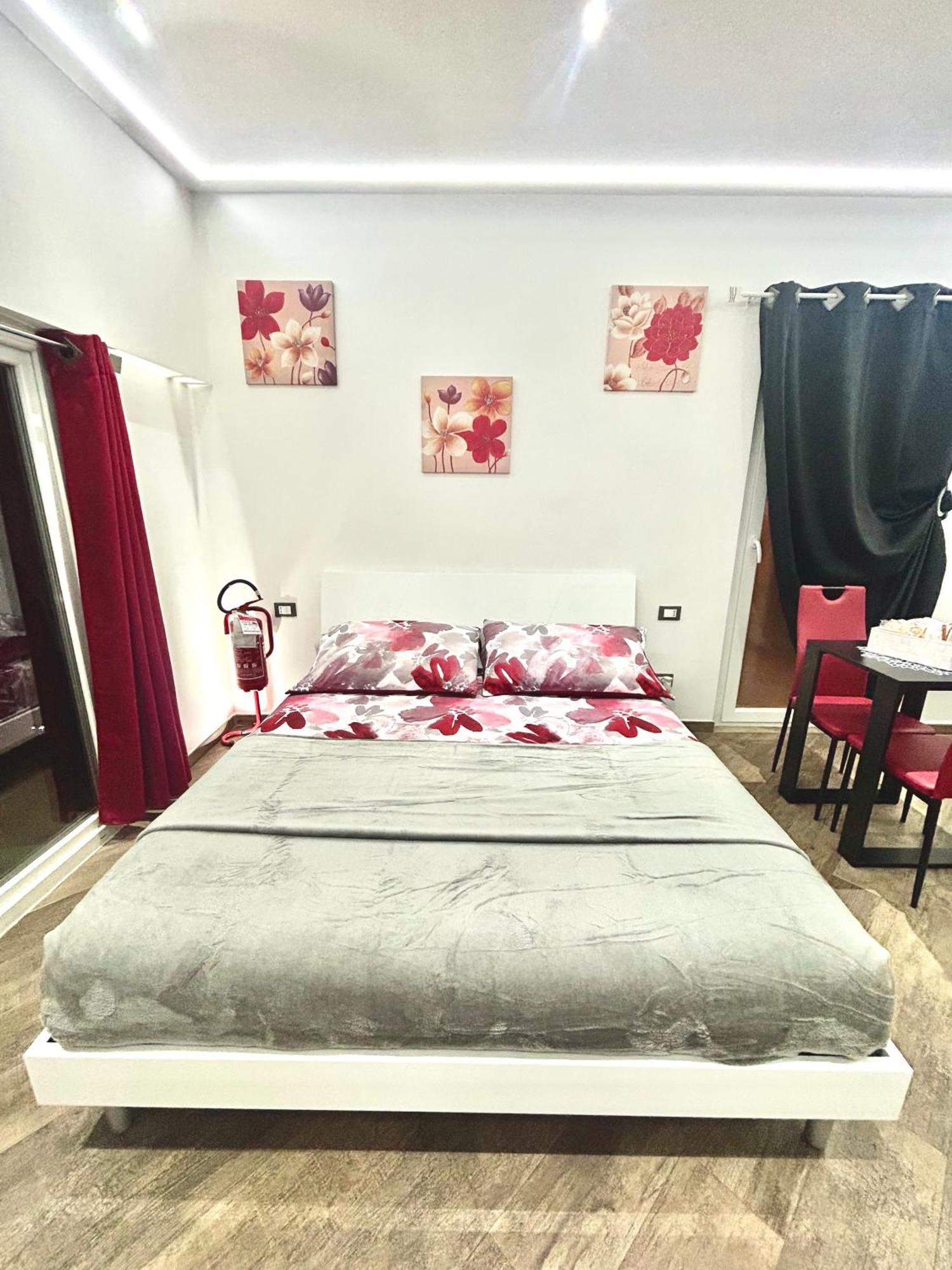 דירות ונטימיגליה Casa Federica מראה חיצוני תמונה